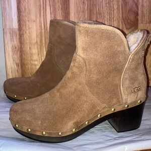 UGG Cam 2 Clog Boots